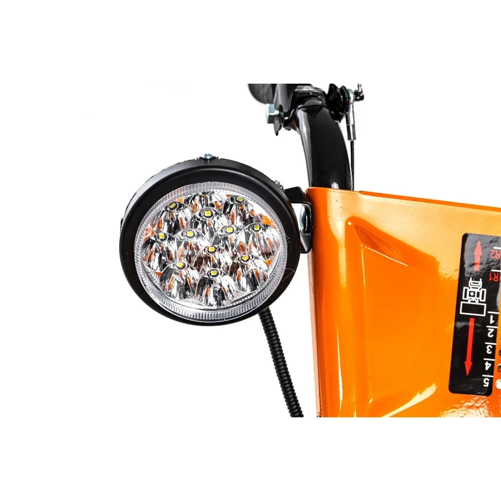 Подметальная машина бензиновая самоходная GTM SW800E (SW800E)