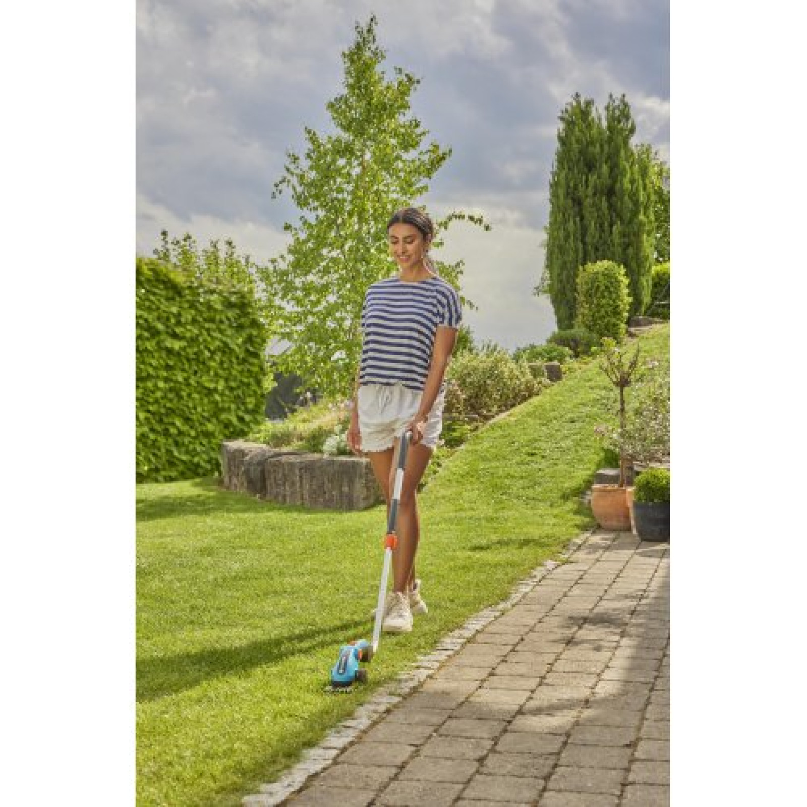 Кущоріз-Траворіз Акумуляторний Gardena ComfortCut KIT (АКБ+USB+Спрей) 09888-20.000.00