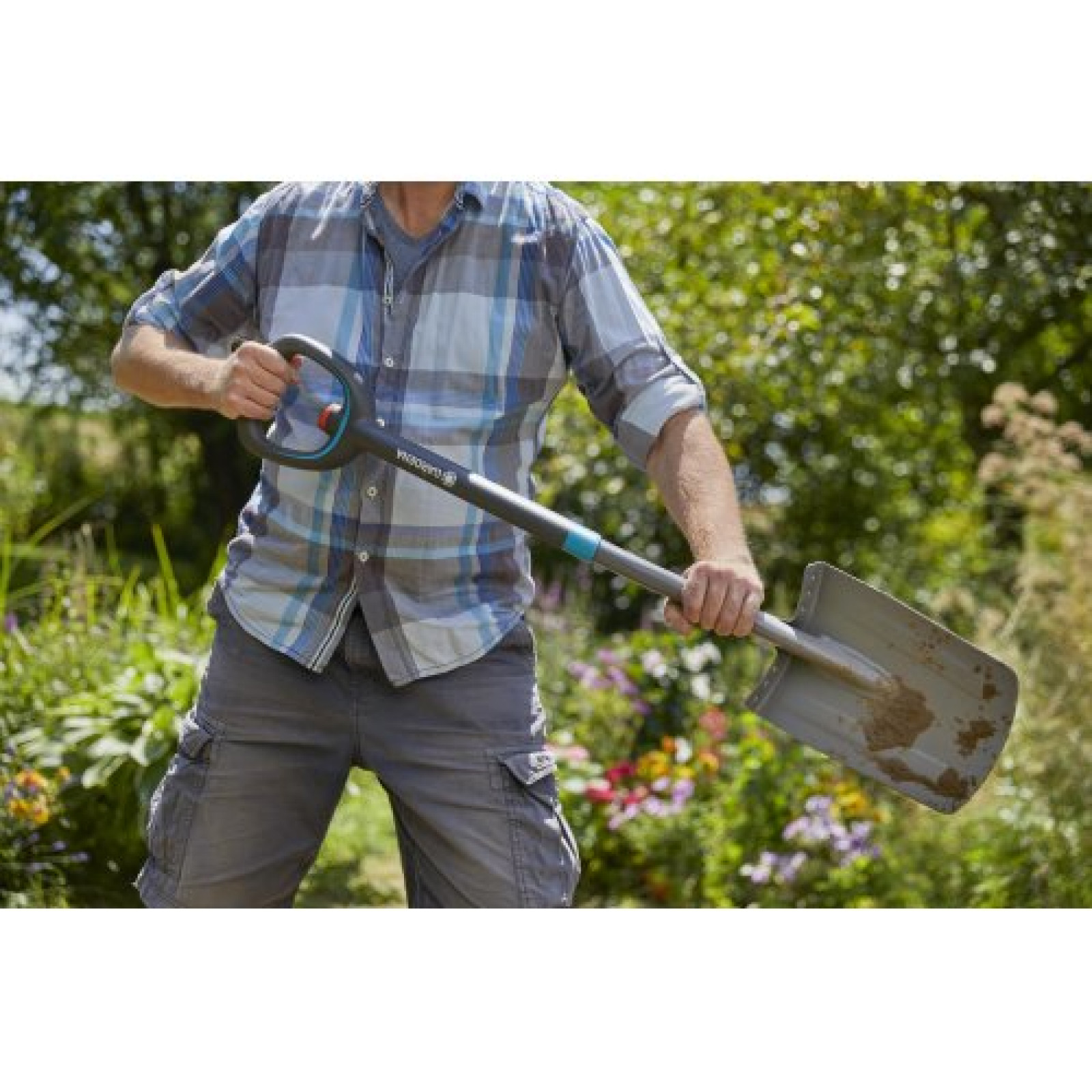Лопата штыковая телескопическая Gardena ErgoLine 106-126 см
