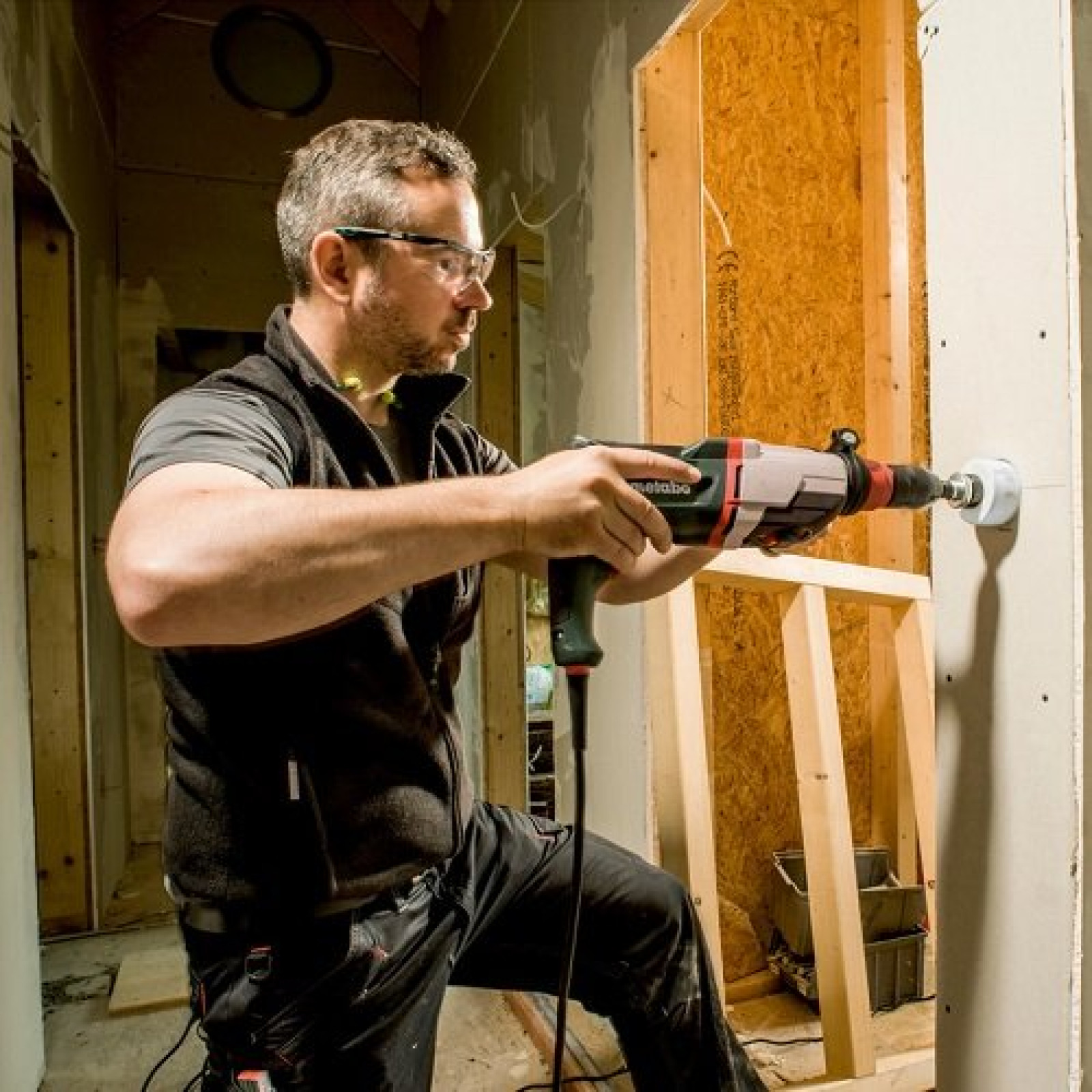 Перфоратор Metabo KHE 2860 Quick