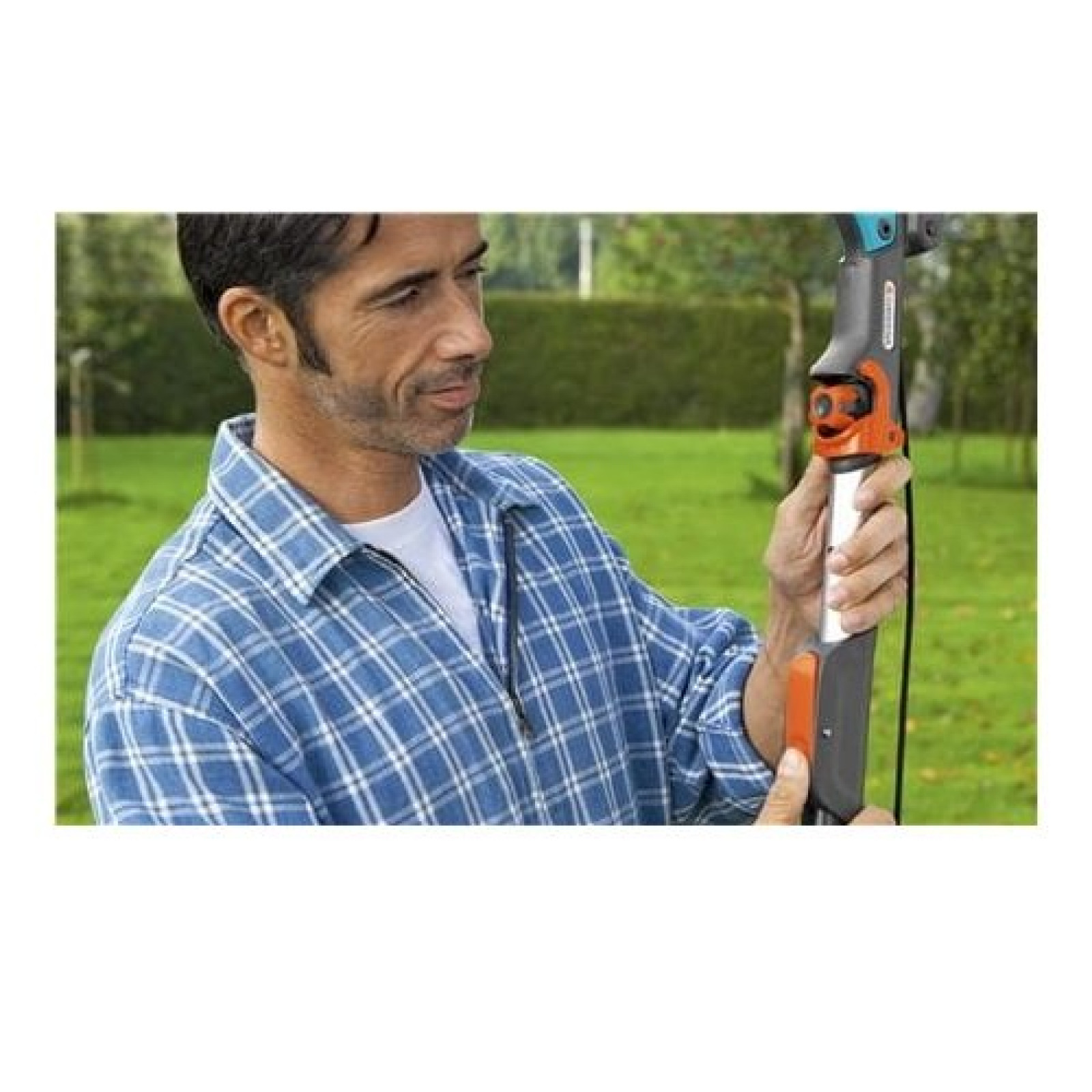Ручка комбисистемы телескопическая Gardena 210-390 см