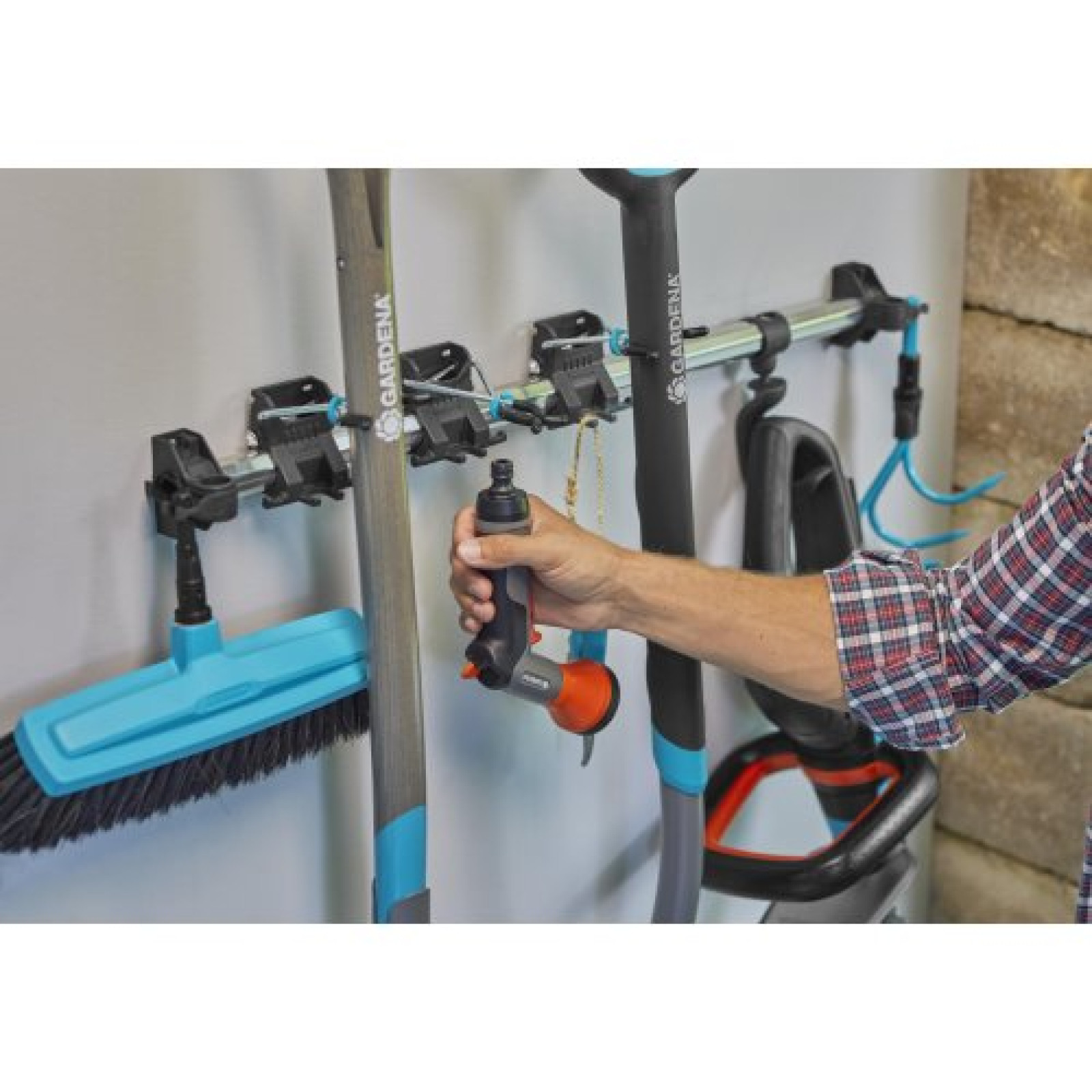 Кронштейн для садовых инструментов Gardena Combisystem Plus