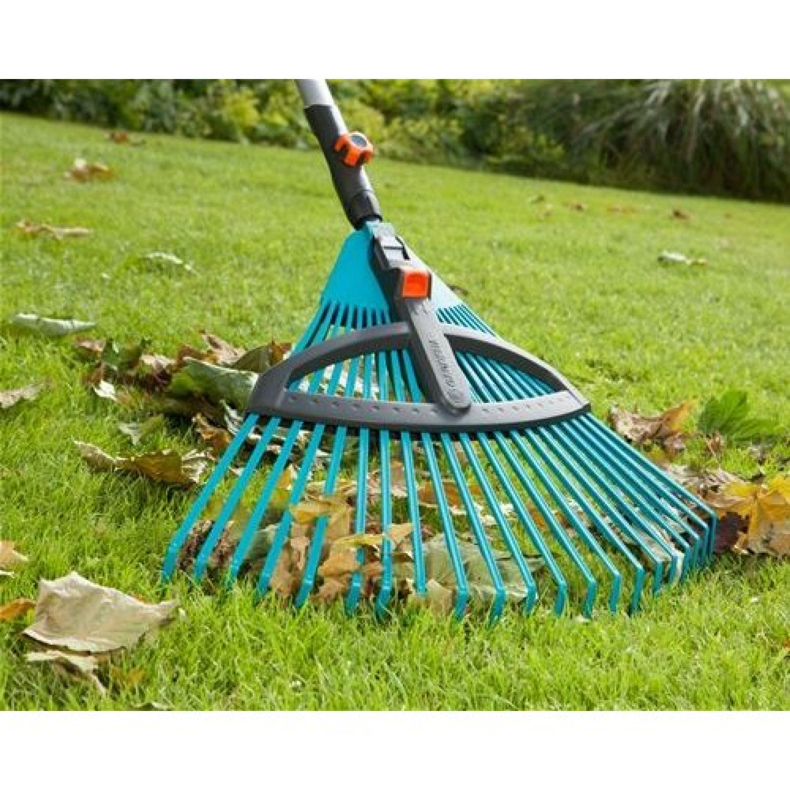 Грабли веерные Gardena 3099
