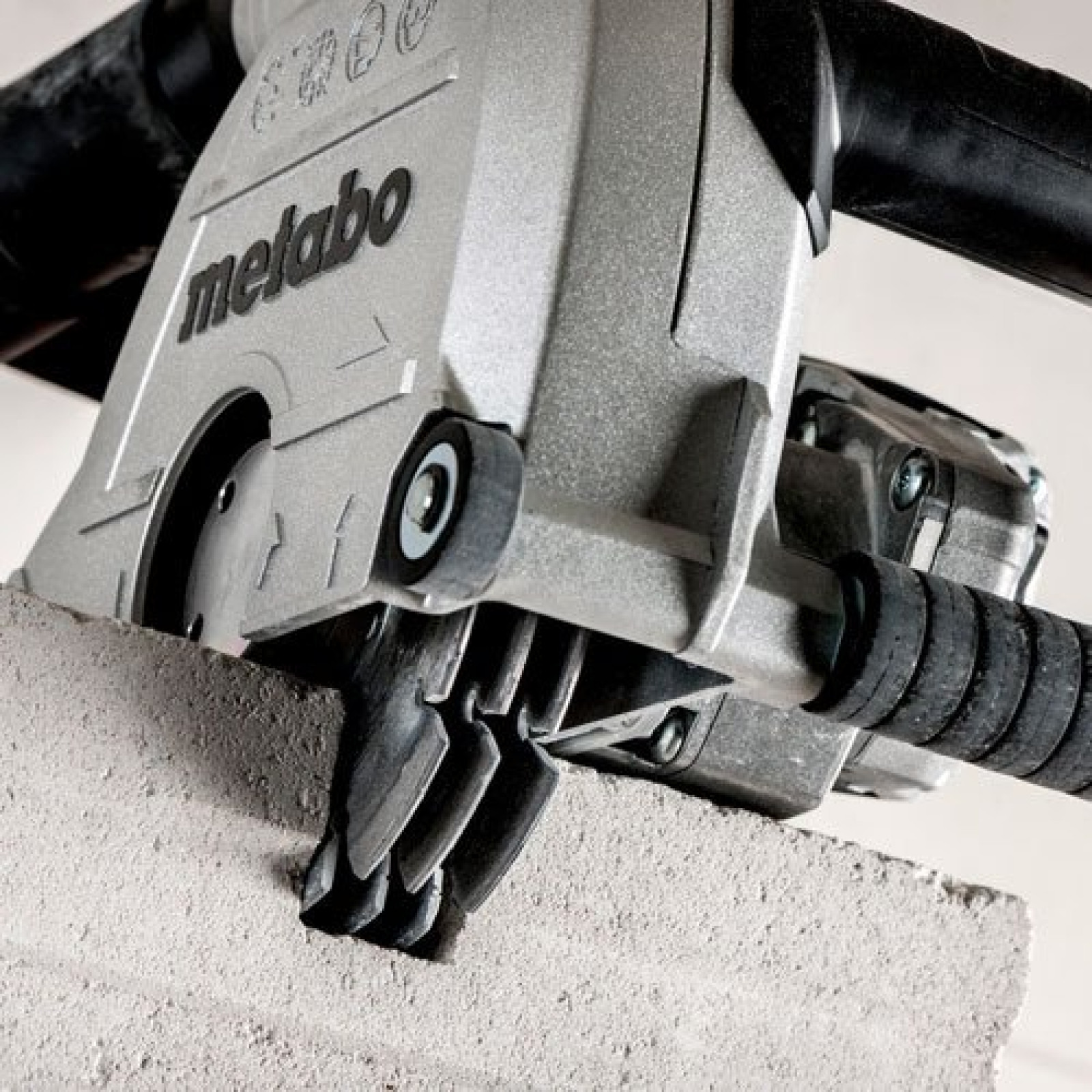 Бороздодел штроборез Metabo MFE 40 + 2 алмазных диска