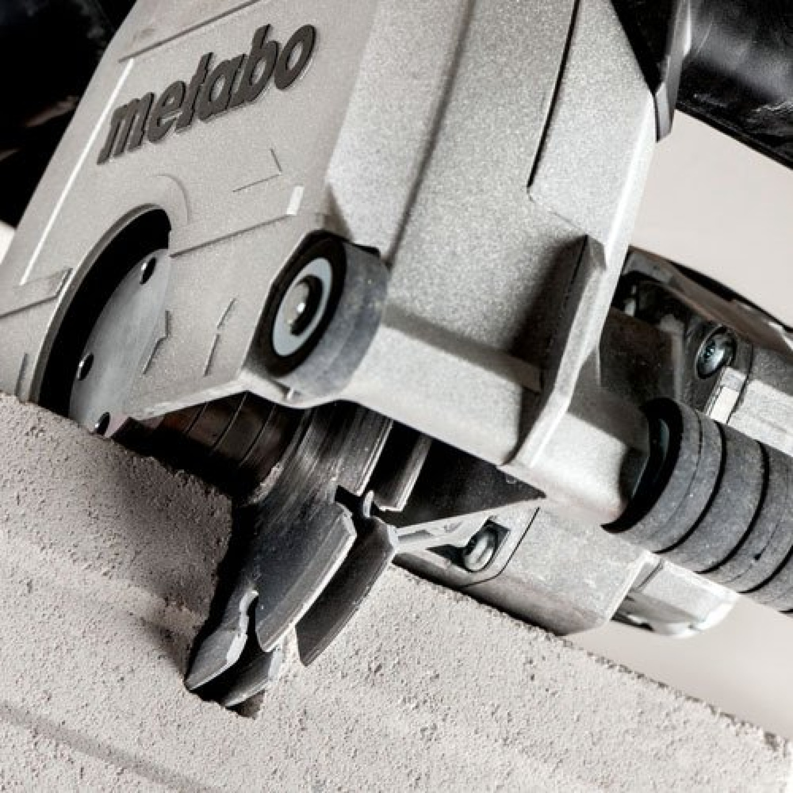 Бороздодел штроборез Metabo MFE 40 + 2 алмазных диска