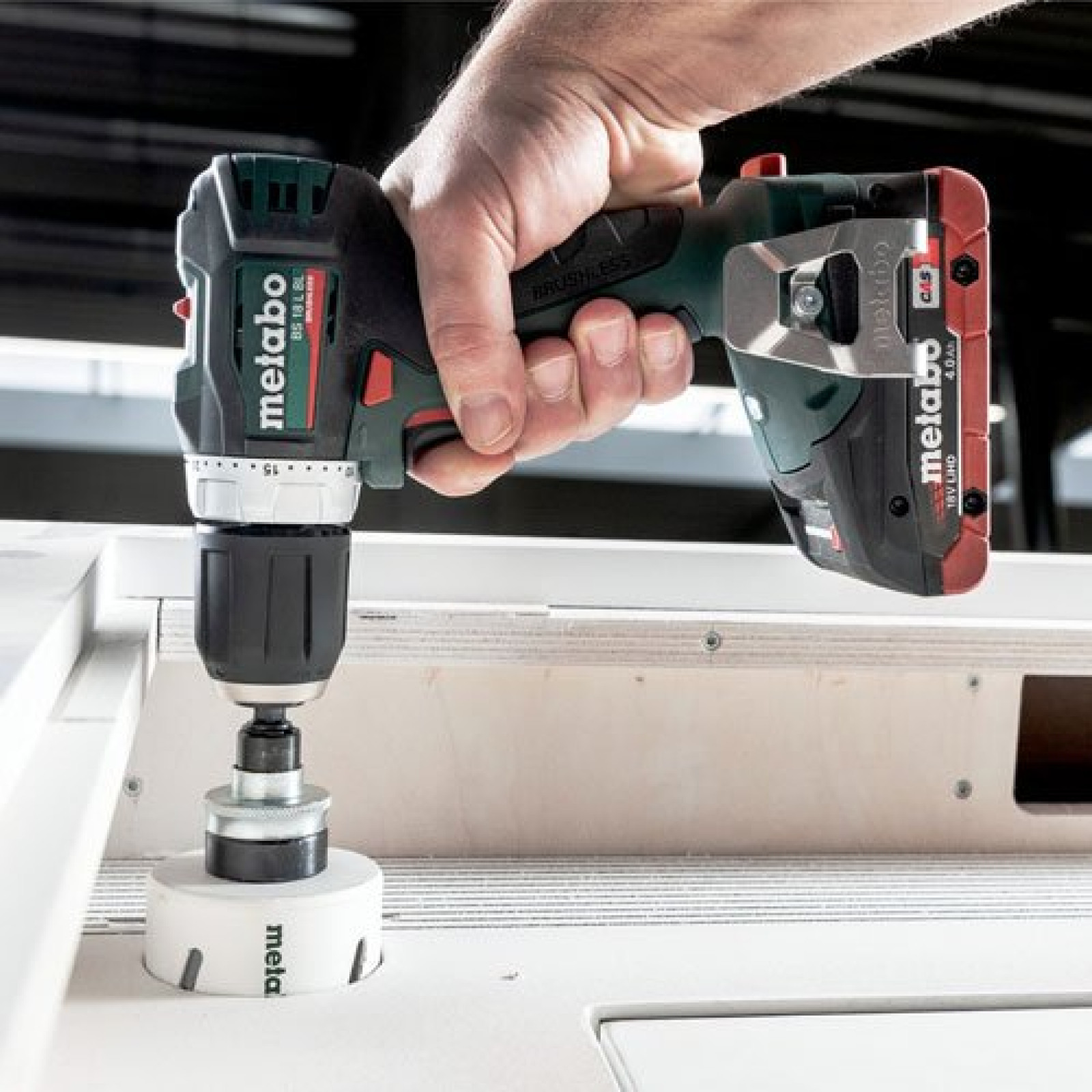 Дрель-шуруповерт аккумуляторный Metabo BS 18 L BL