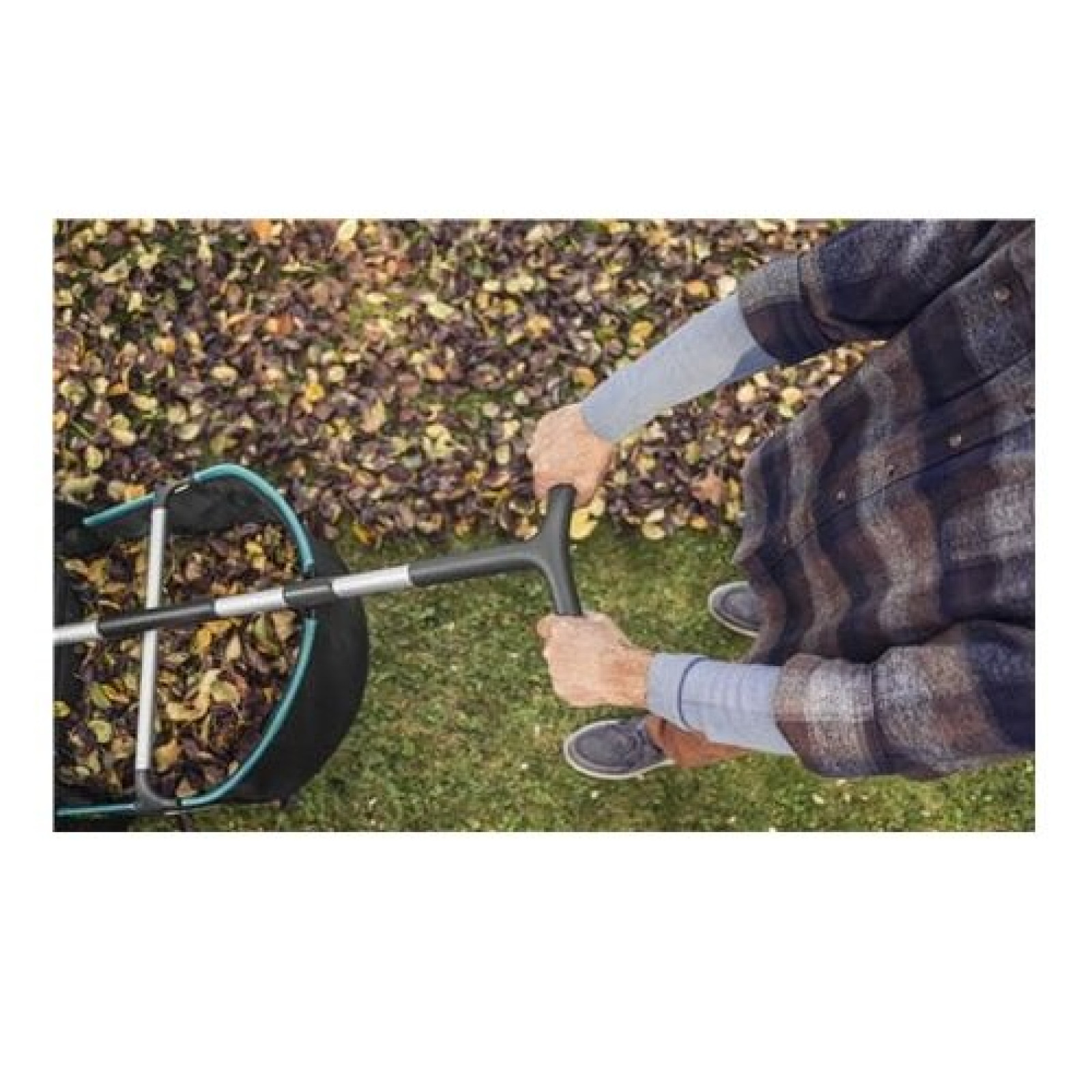 Сборщик листьев и травы механический Gardena Leaf Collector