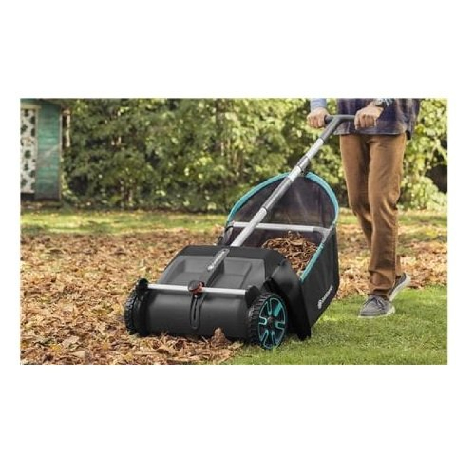 Сборщик листьев и травы механический Gardena Leaf Collector