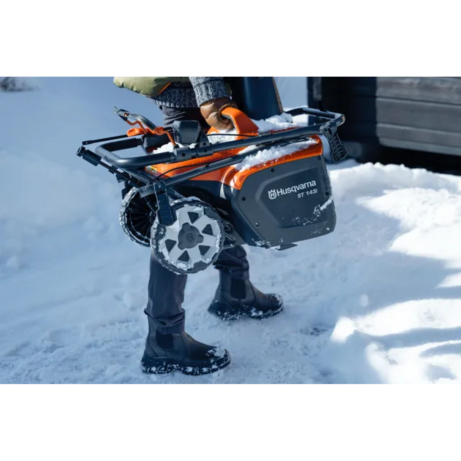 Снегоуборщик Аккумуляторный Husqvarna ST 143i 9707890-01