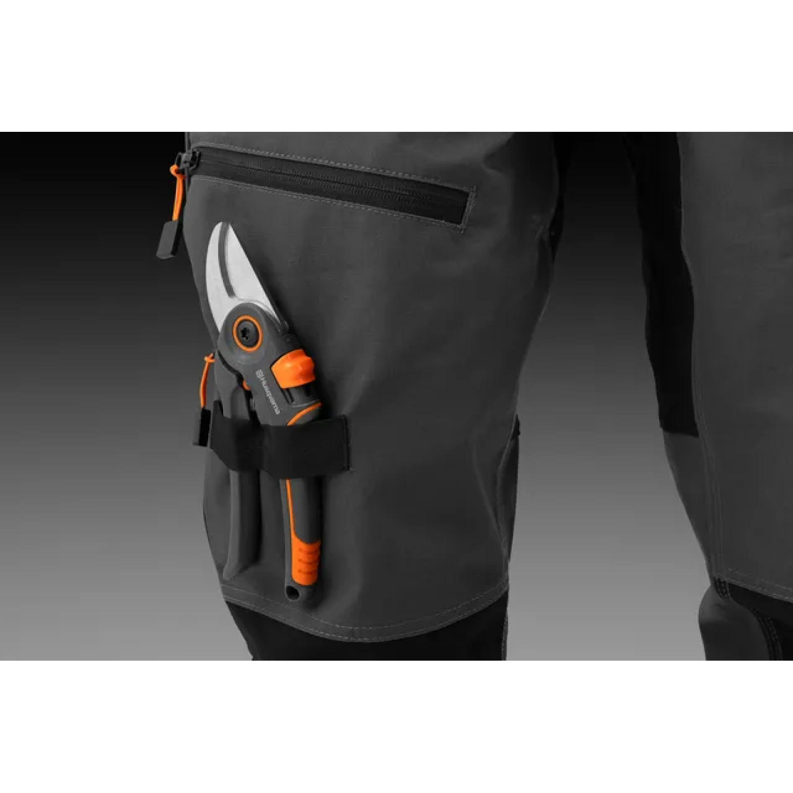 Брюки садовые, женские Husqvarna Xplorer (серые, разных размеров) 5471438-42